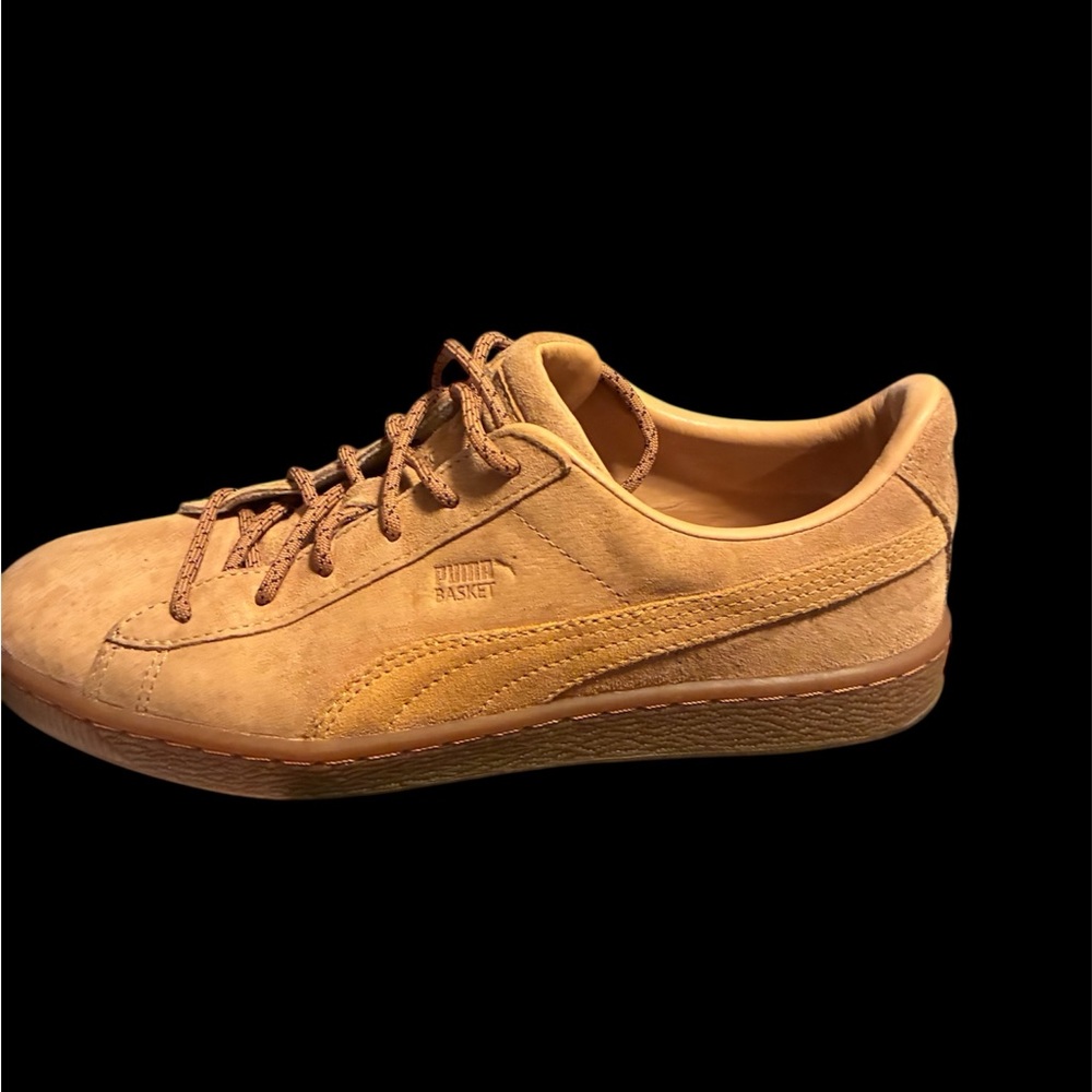 Puma Tan Sneakers